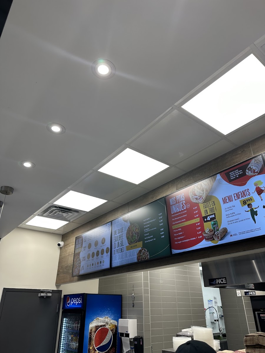 Restaurant Boustan photo 3